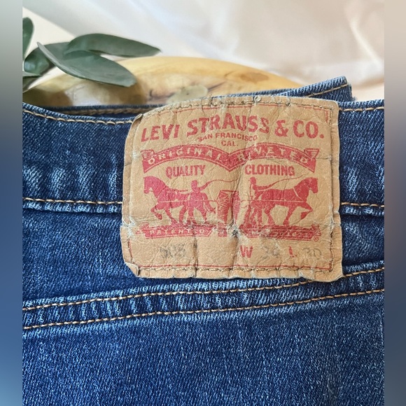 Levi’s 505 Regular Fit Jeans - Picture 5 of 5